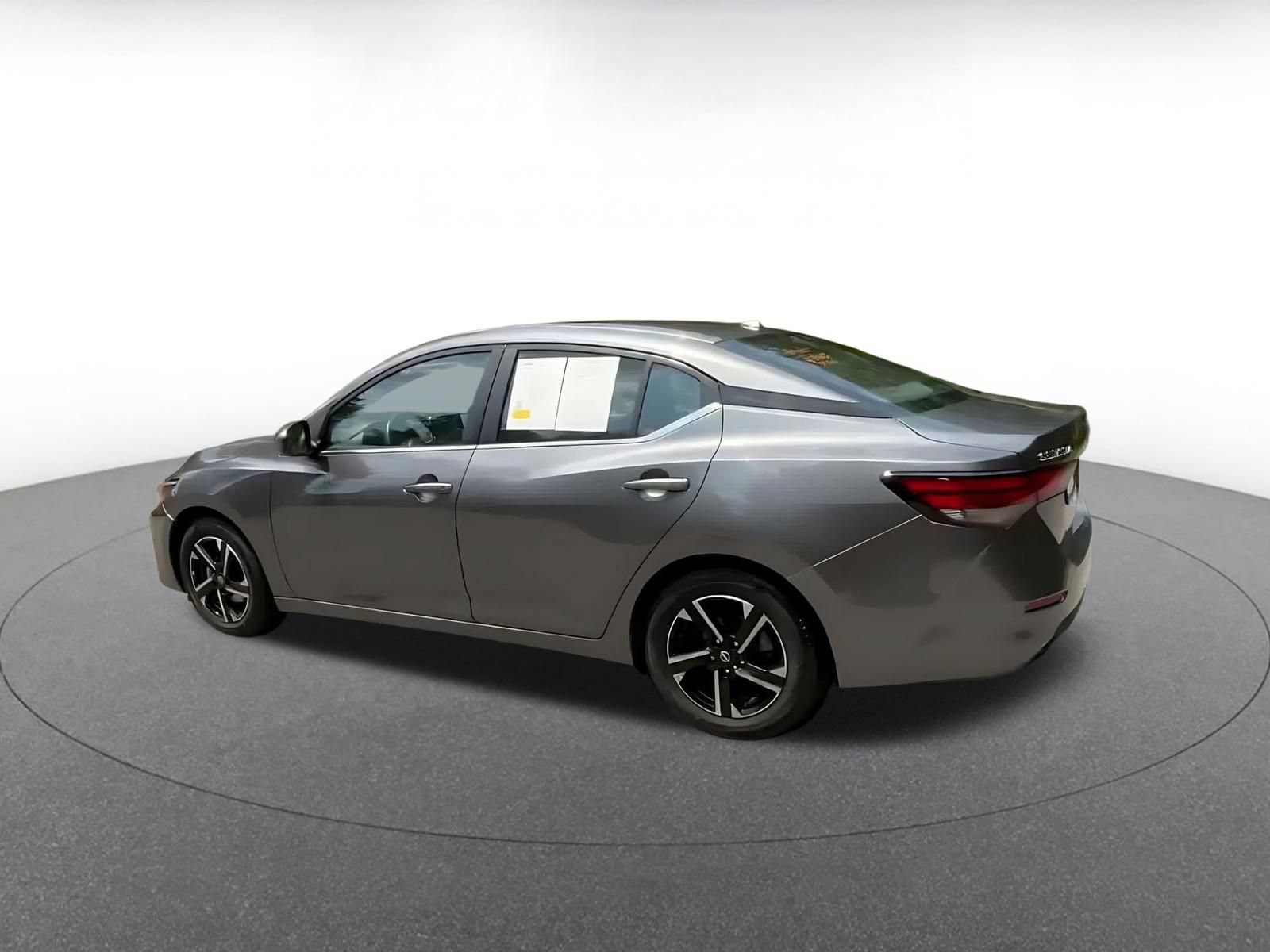 Thumbnail: 2025 Nissan Sentra - 9