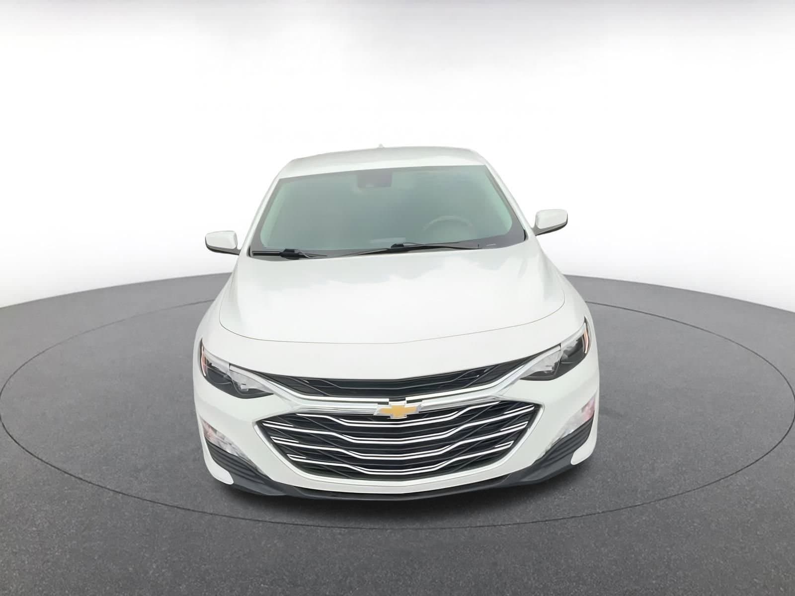 Thumbnail: 2024 Chevrolet Malibu - 5