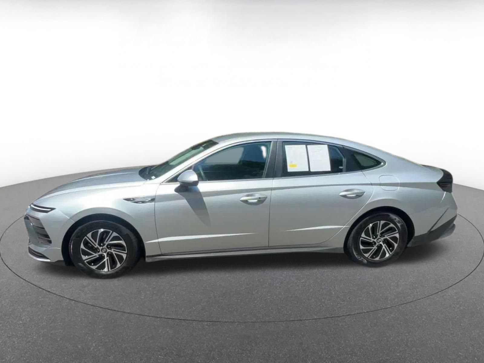Thumbnail: 2026 Hyundai Sonata - 12