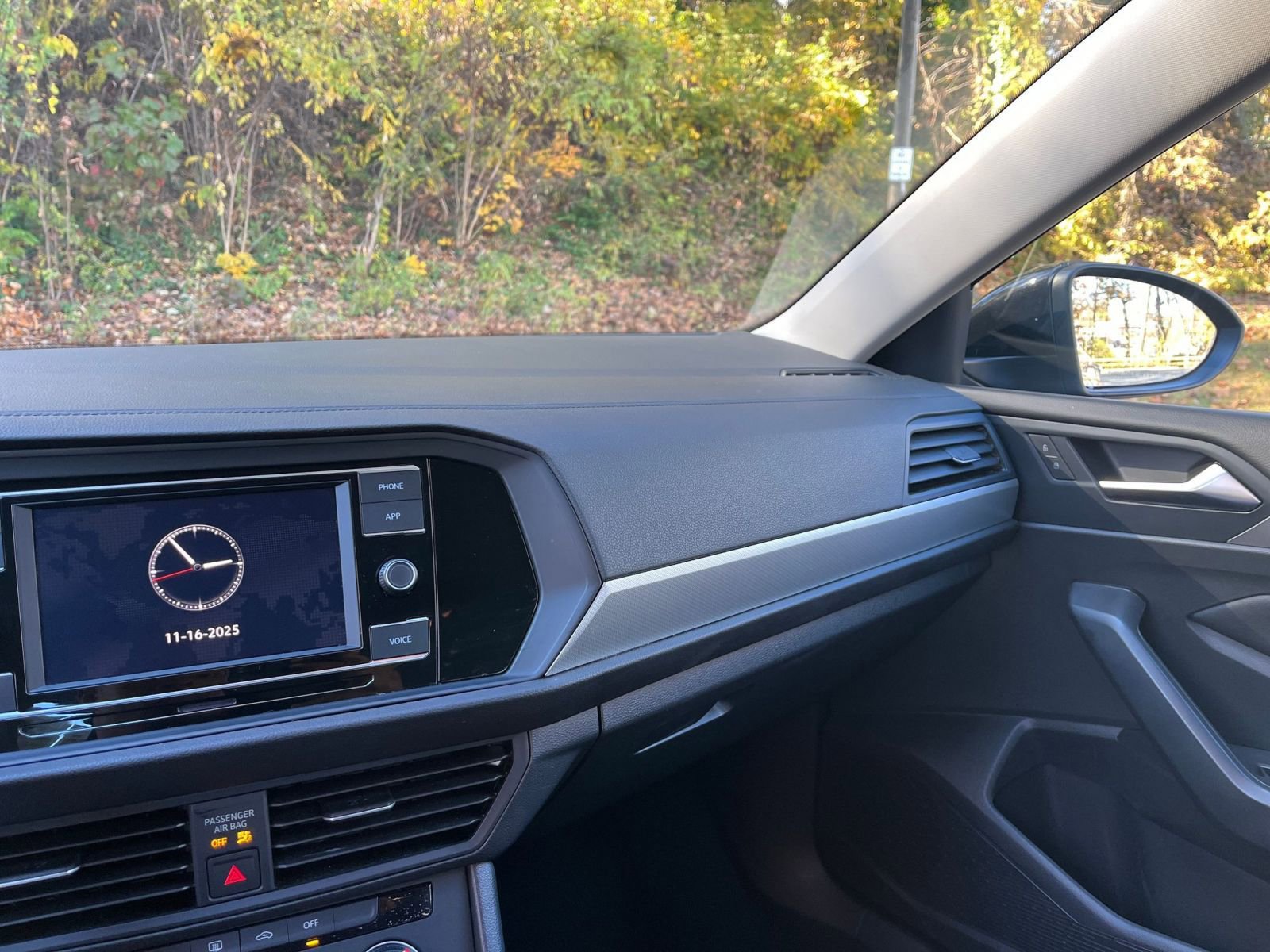 Thumbnail: 2024 Volkswagen Jetta - 31