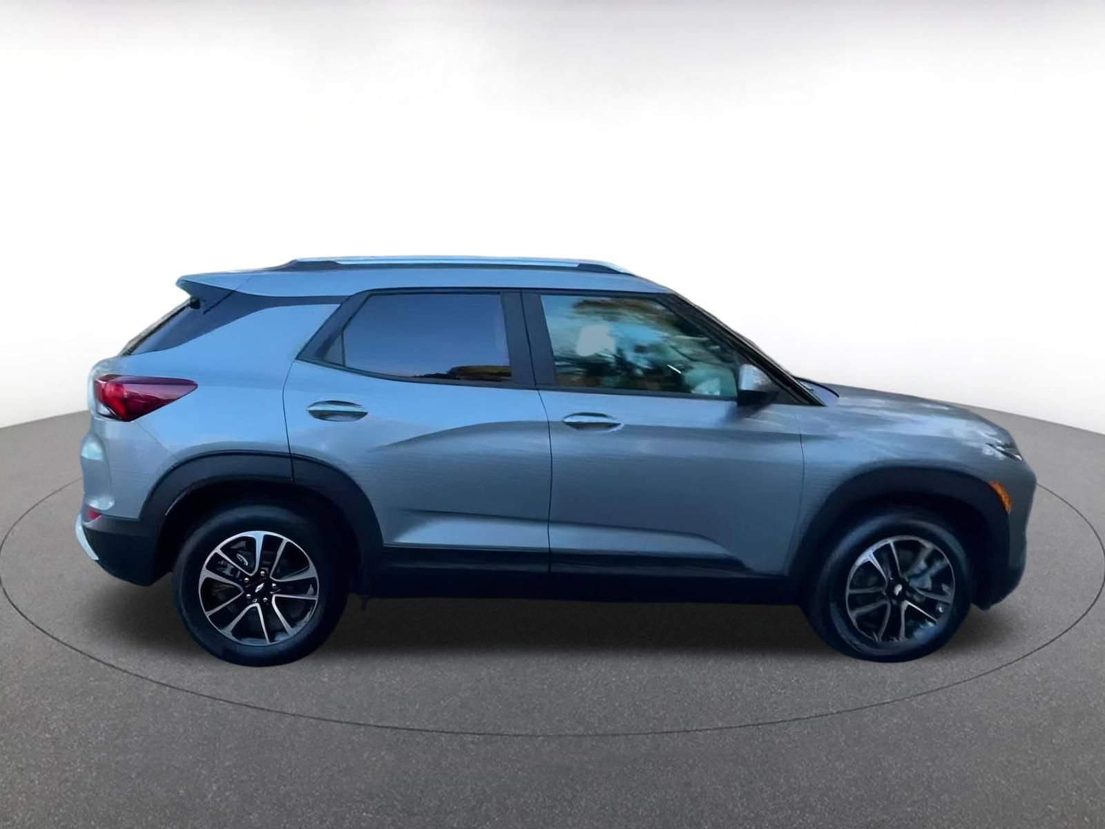 Thumbnail: 2025 Chevrolet TrailBlazer - 16