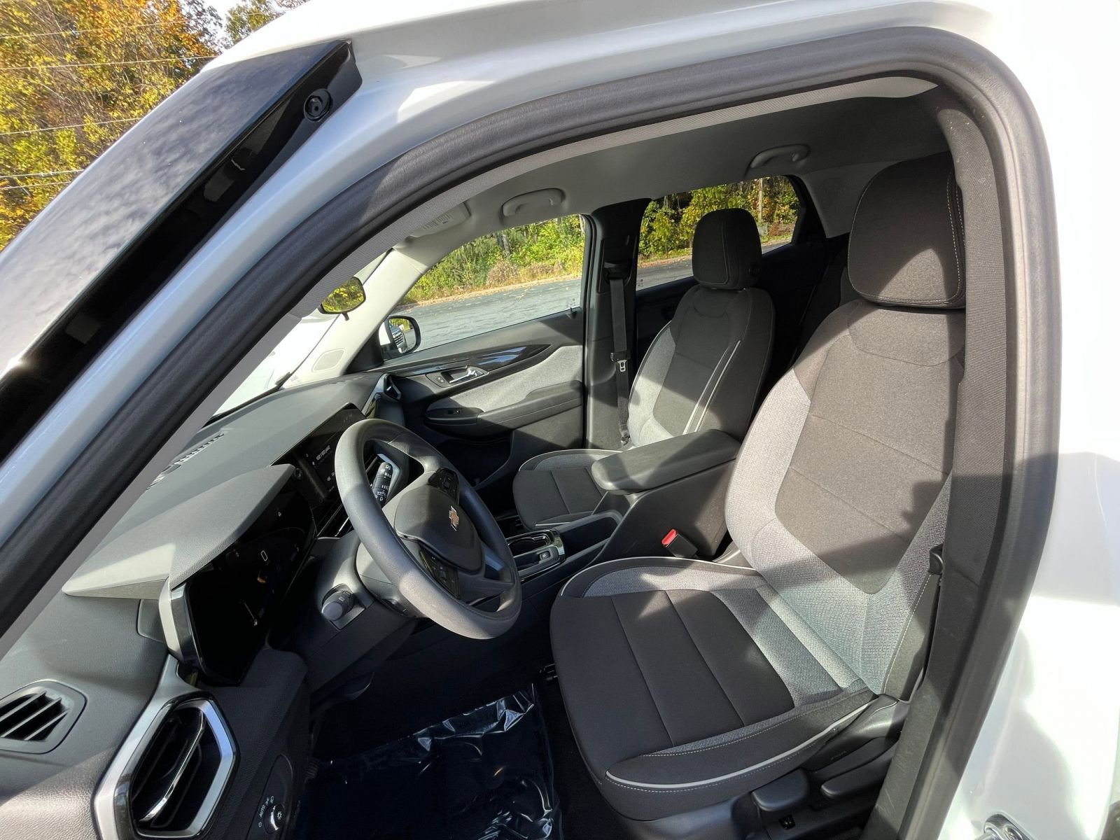 Thumbnail: 2025 Chevrolet TrailBlazer - 23