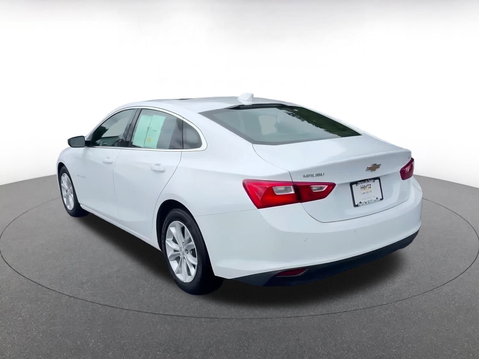 Thumbnail: 2024 Chevrolet Malibu - 11