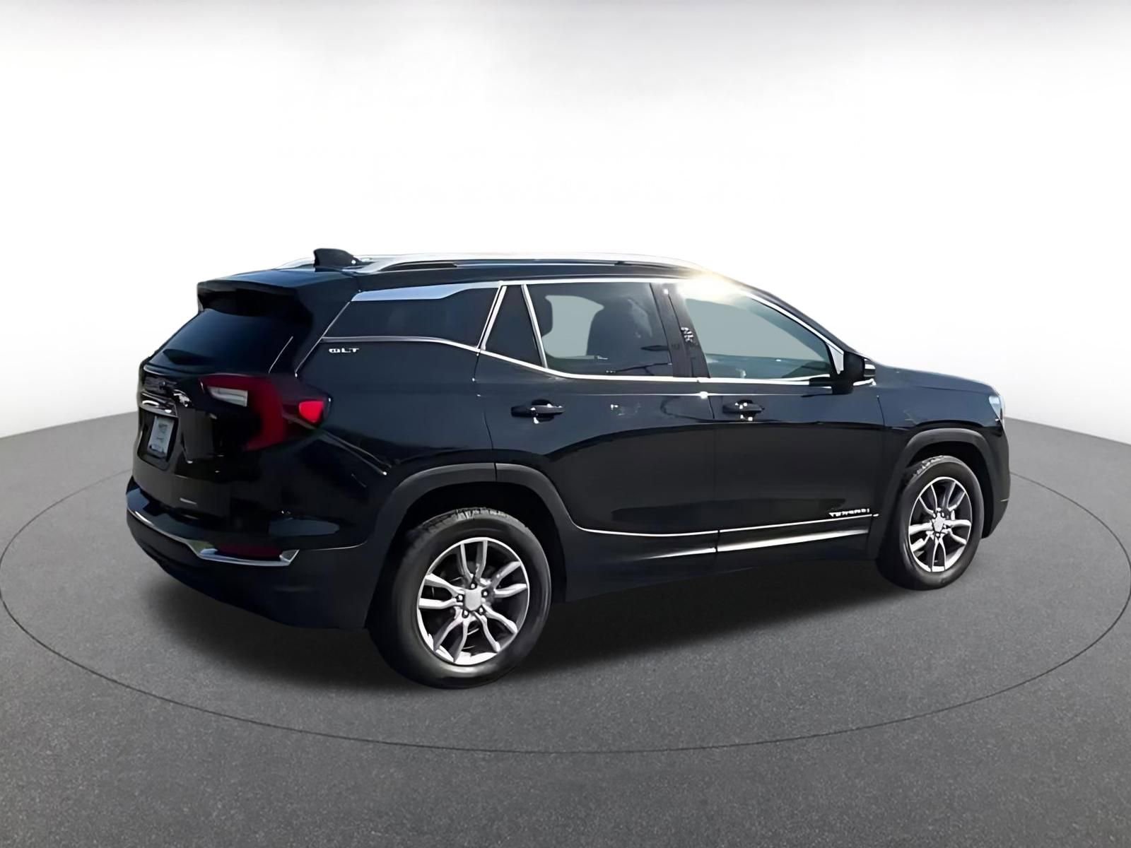 Thumbnail: 2024 GMC Terrain - 14
