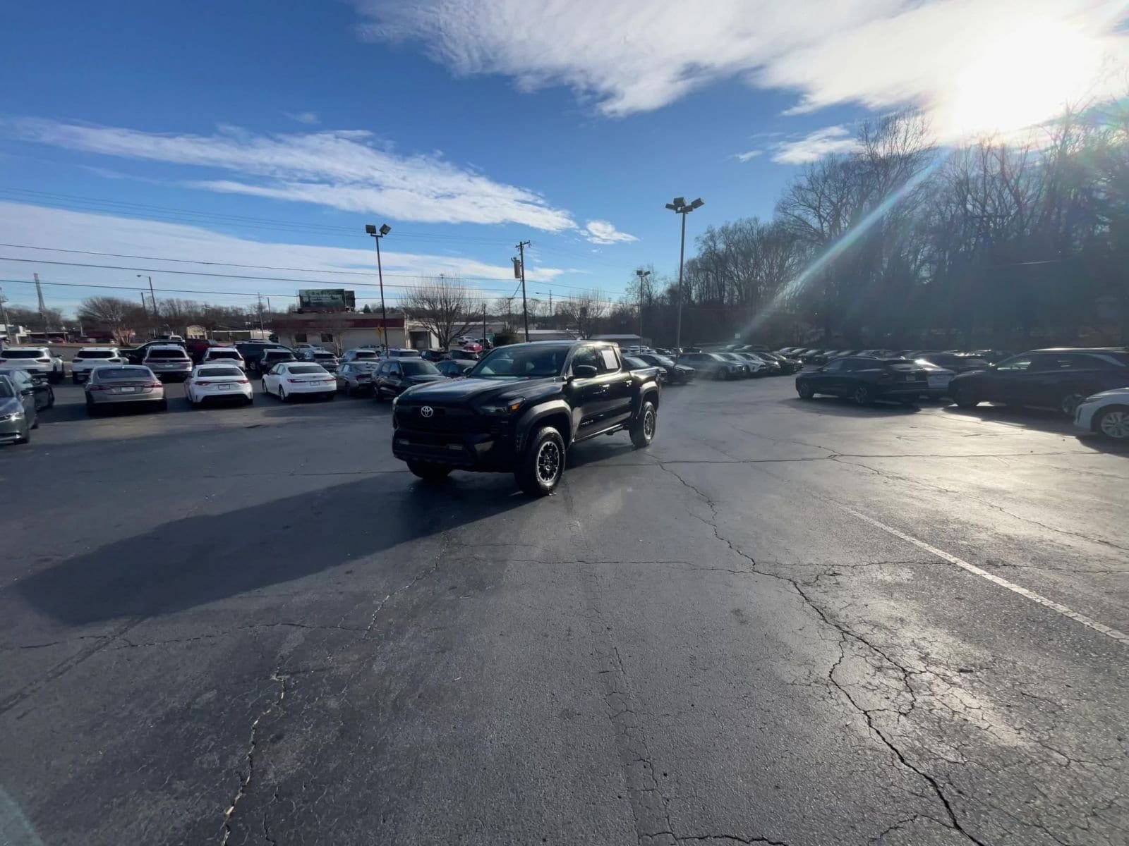 Thumbnail: 2025 Toyota Tacoma - 15