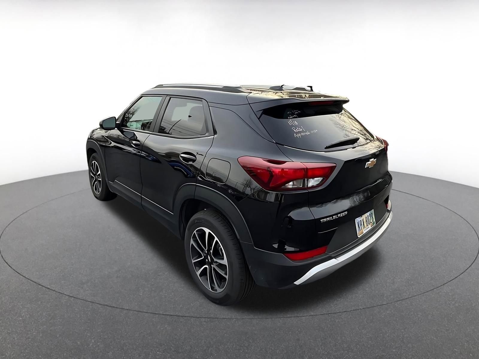 Thumbnail: 2025 Chevrolet Trax - 7