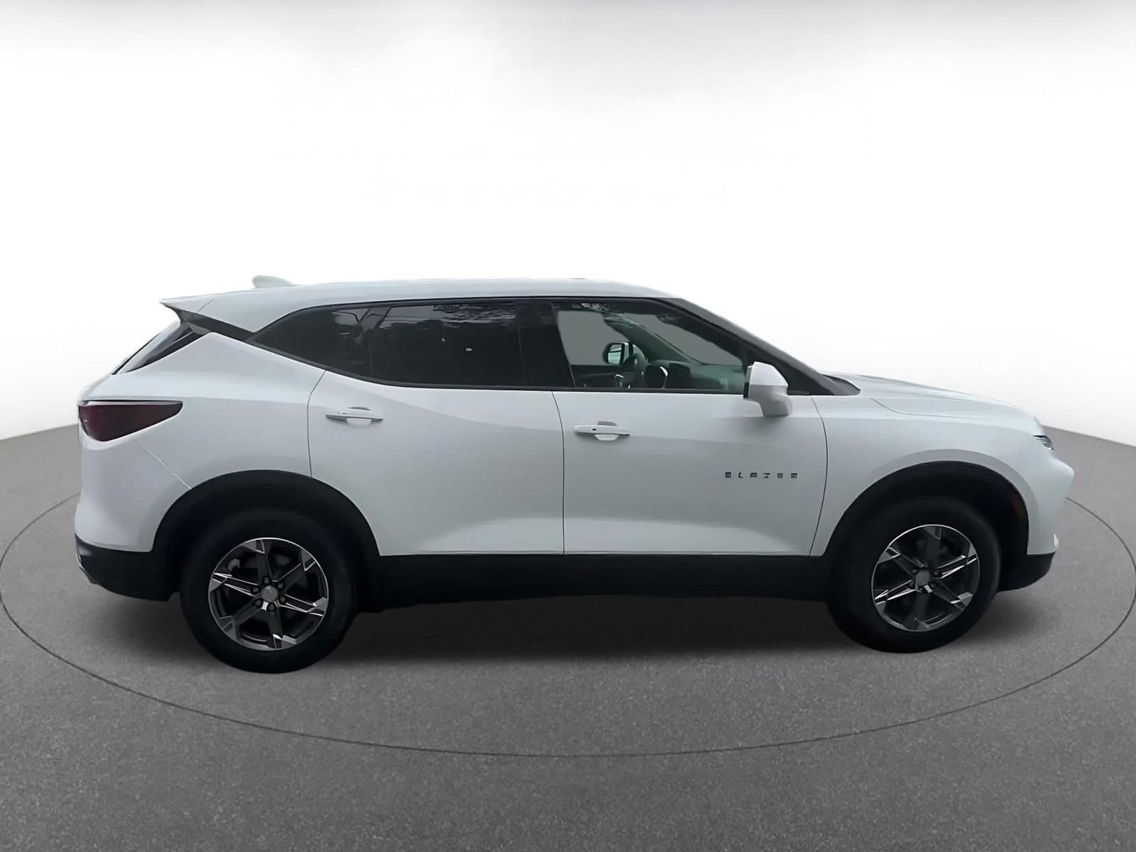 Thumbnail: 2025 Chevrolet Blazer - 16