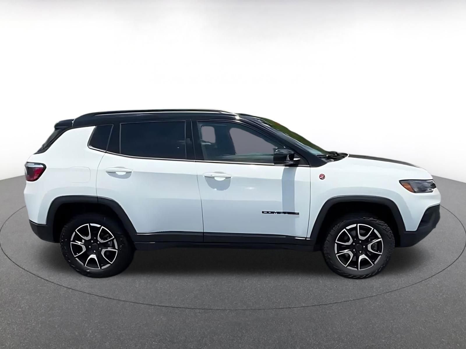 Thumbnail: 2025 Jeep Compass - 14