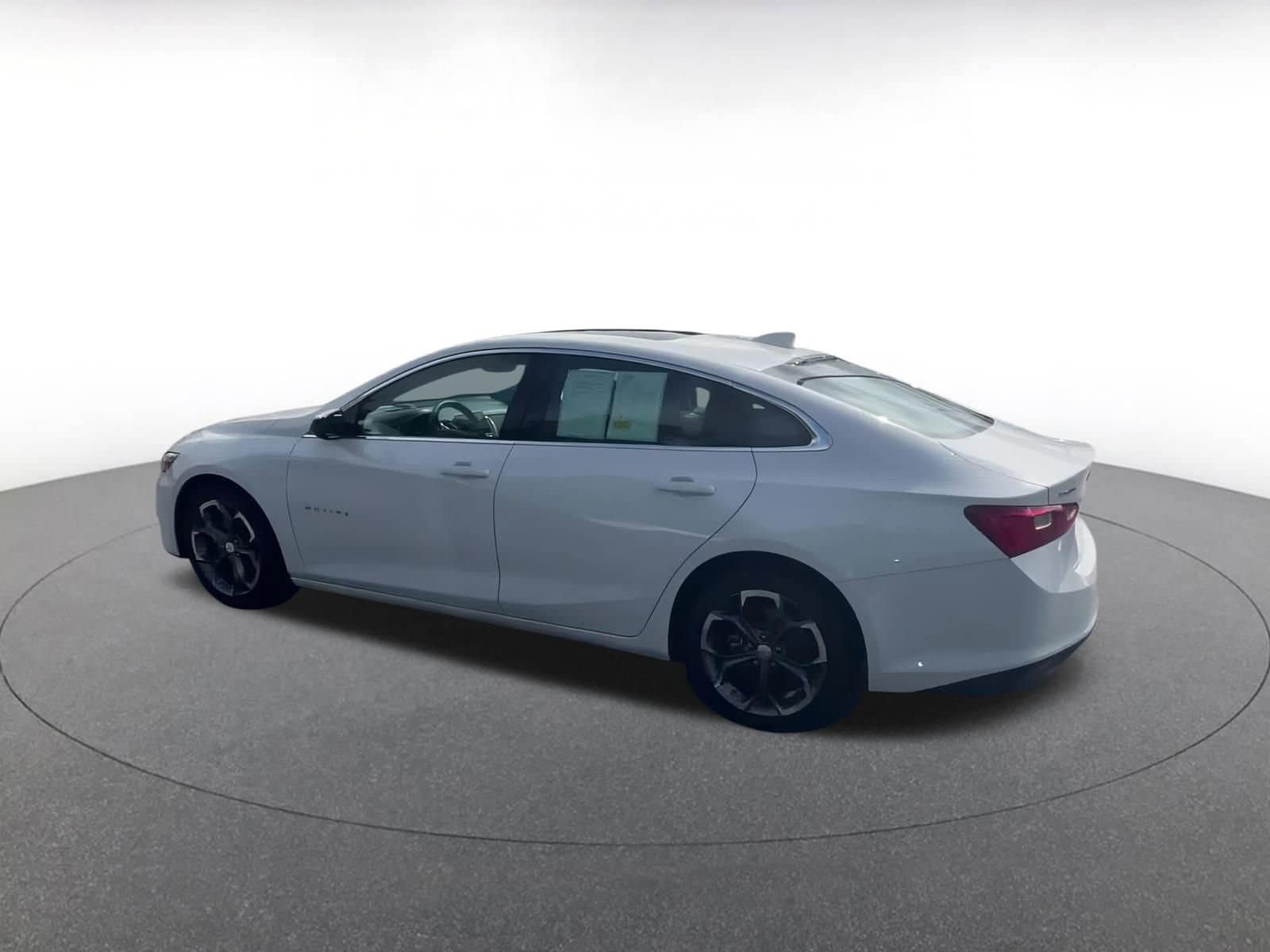 Thumbnail: 2024 Chevrolet Malibu - 10