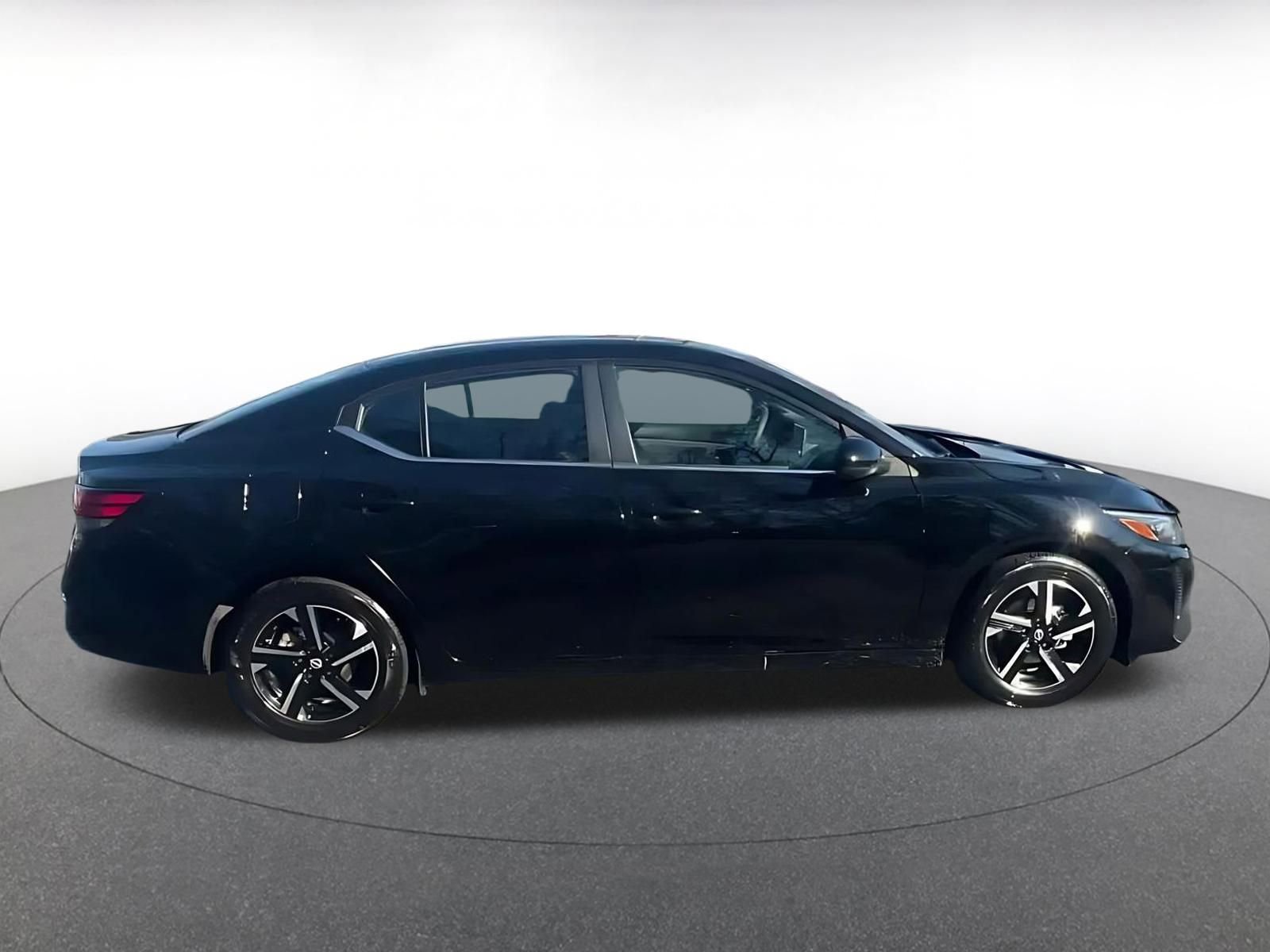 Thumbnail: 2025 Nissan Sentra - 10