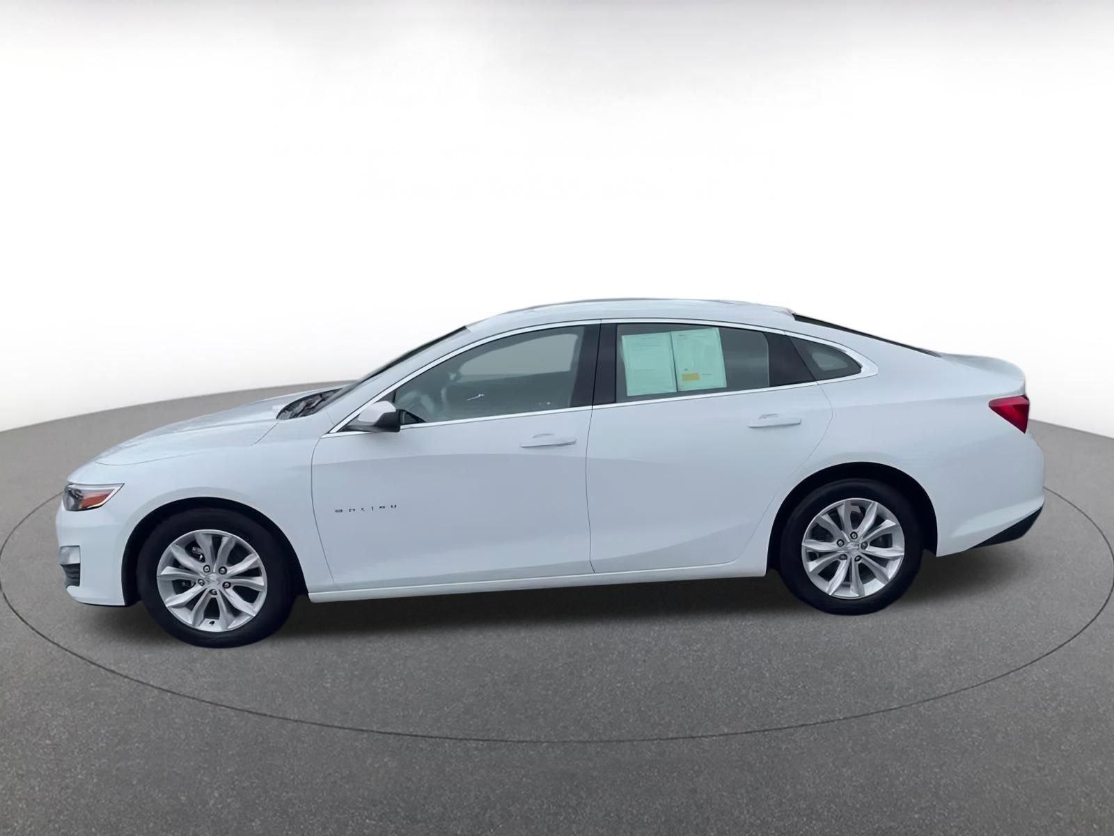 Thumbnail: 2024 Chevrolet Malibu - 8