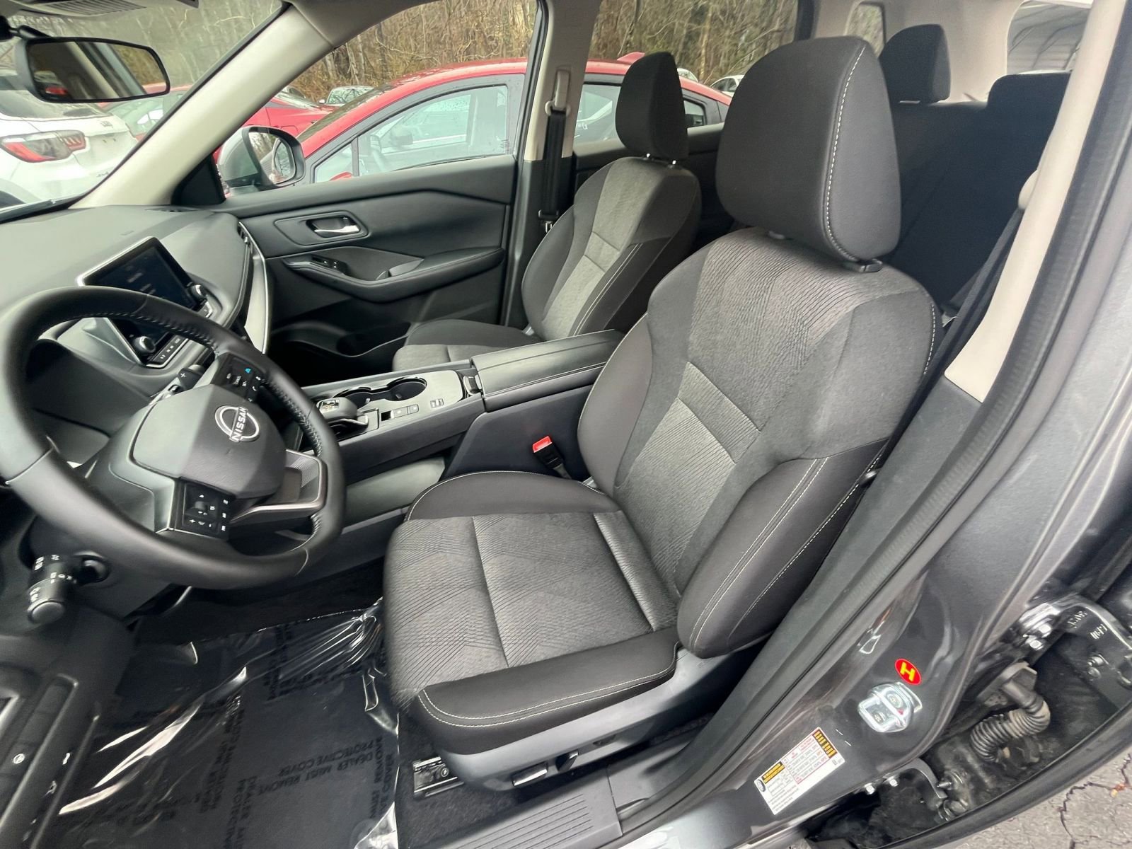 Thumbnail: 2025 Nissan Rogue - 32