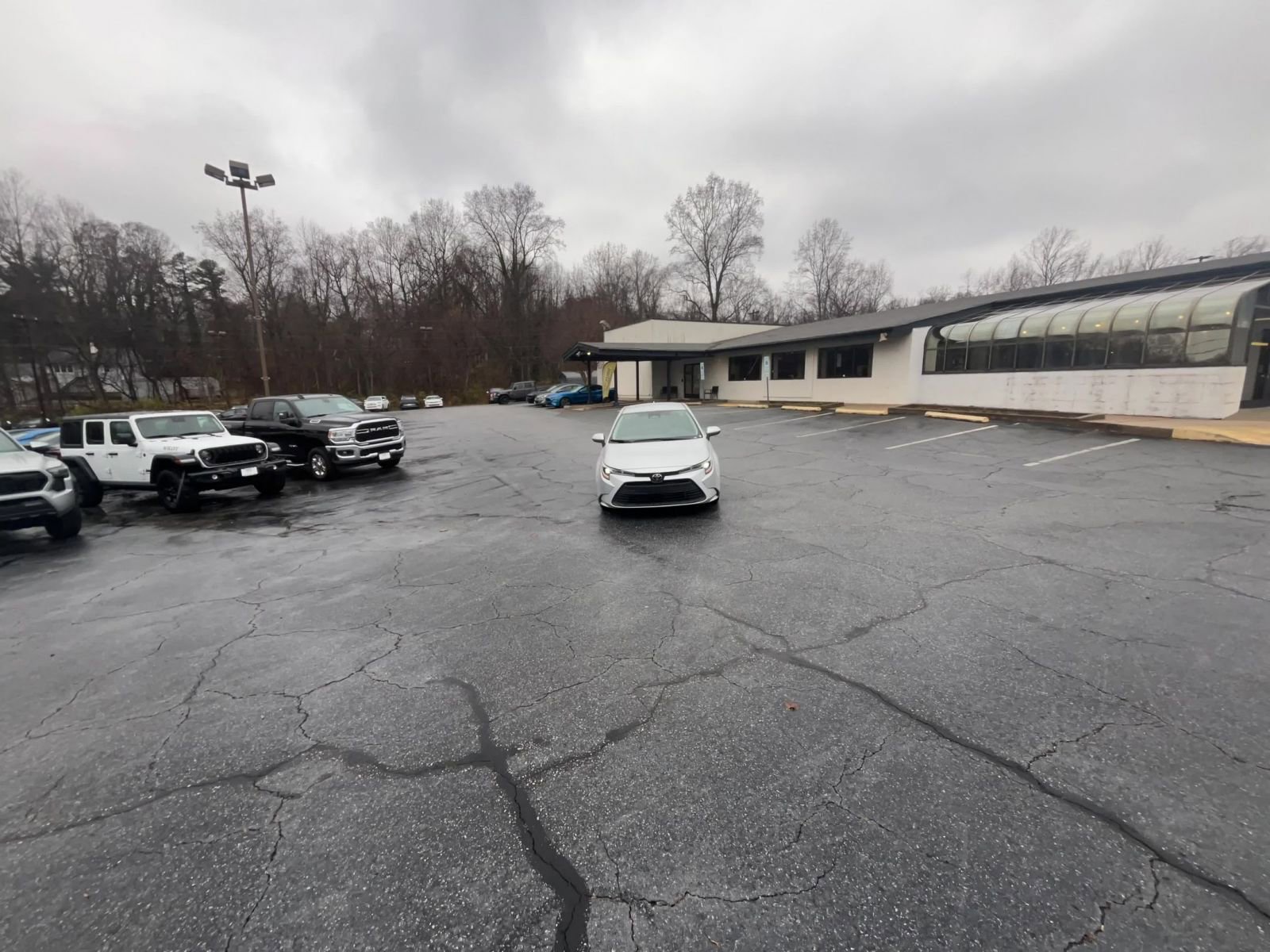 Thumbnail: 2025 Toyota Corolla - 15