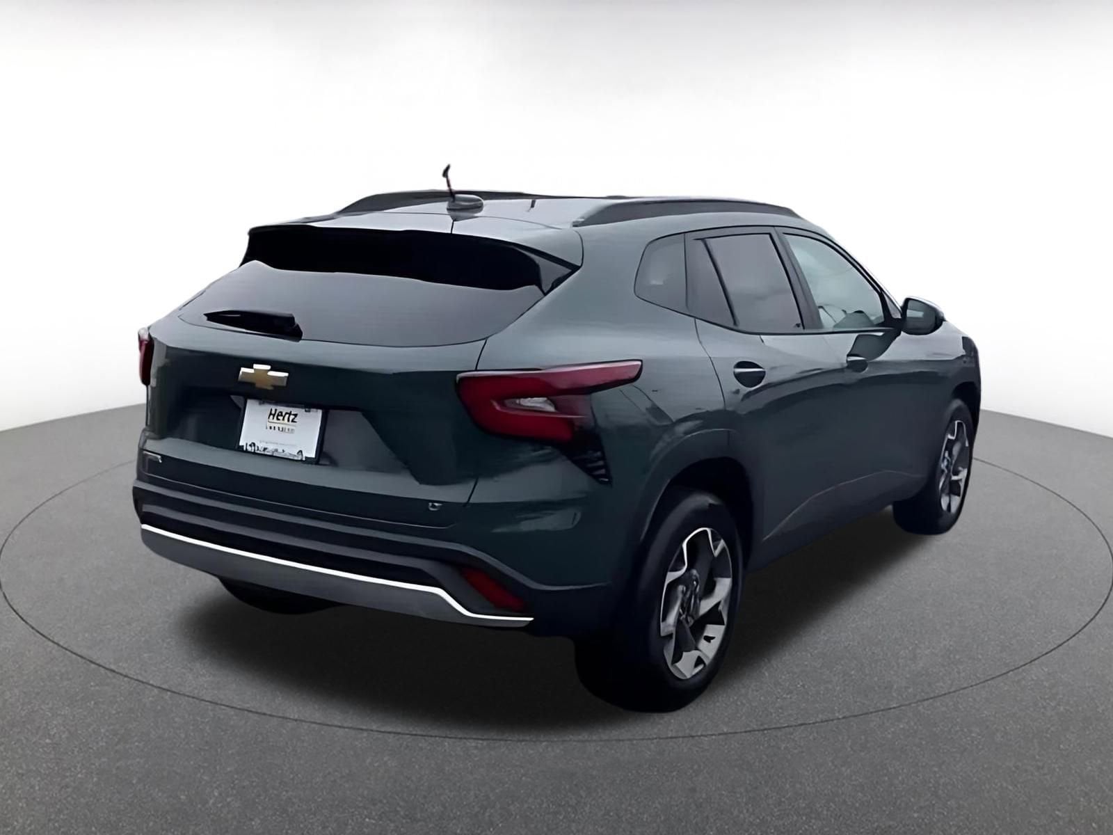 Thumbnail: 2025 Chevrolet Trax - 15