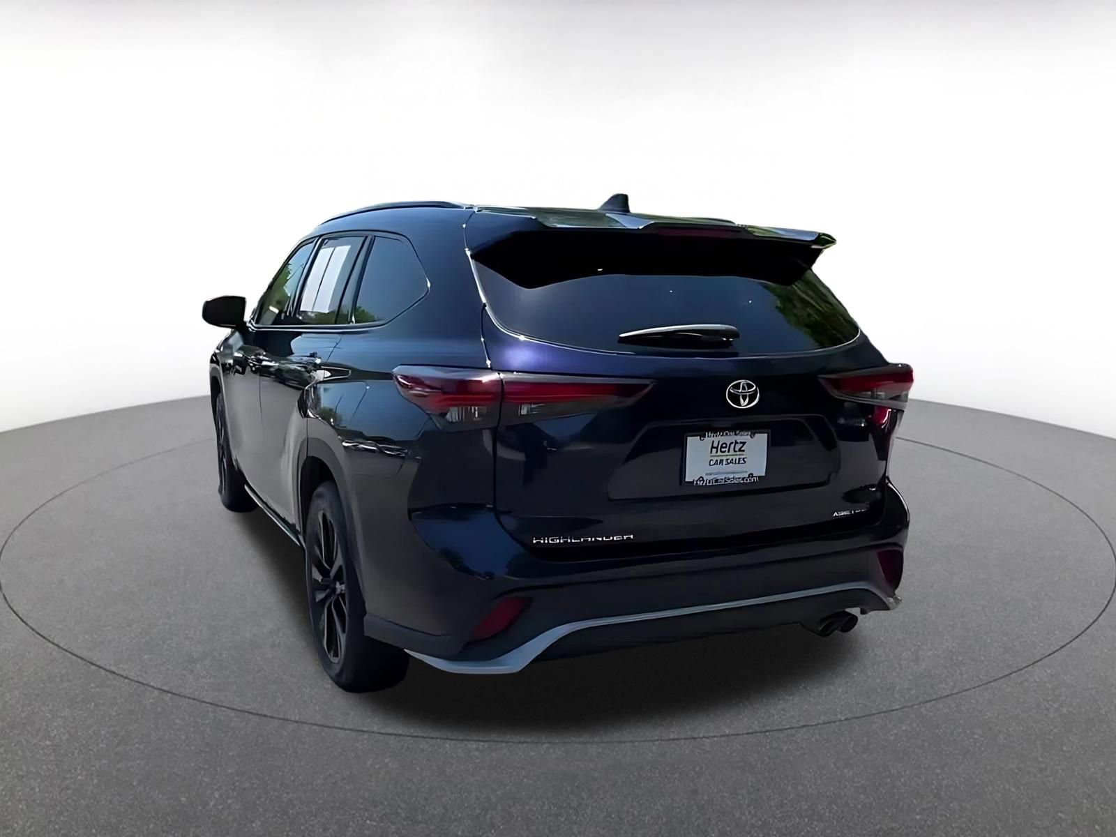 Thumbnail: 2025 Toyota Highlander - 11