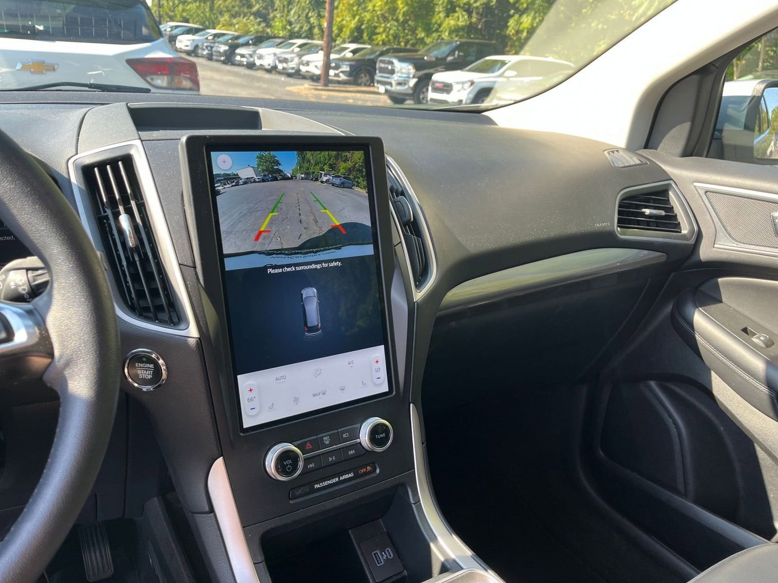 Thumbnail: 2024 Ford Edge - 17