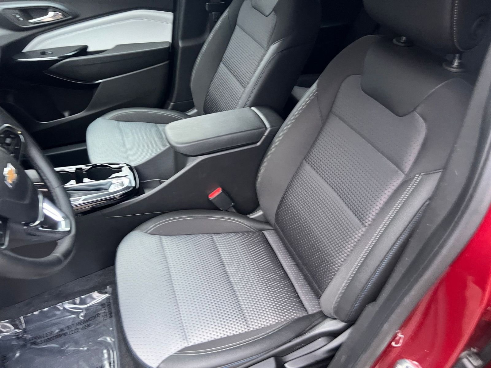 Thumbnail: 2025 Chevrolet Trax - 30