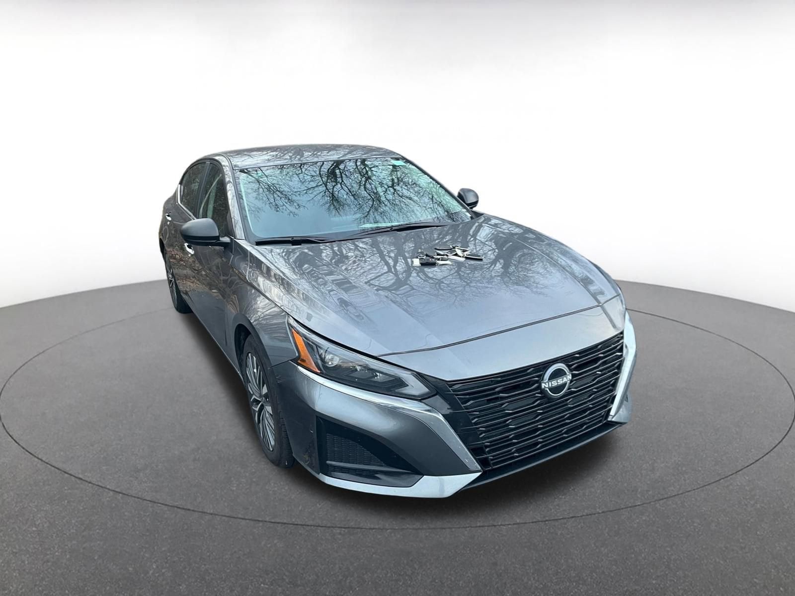 Thumbnail: 2025 Nissan Altima - 3