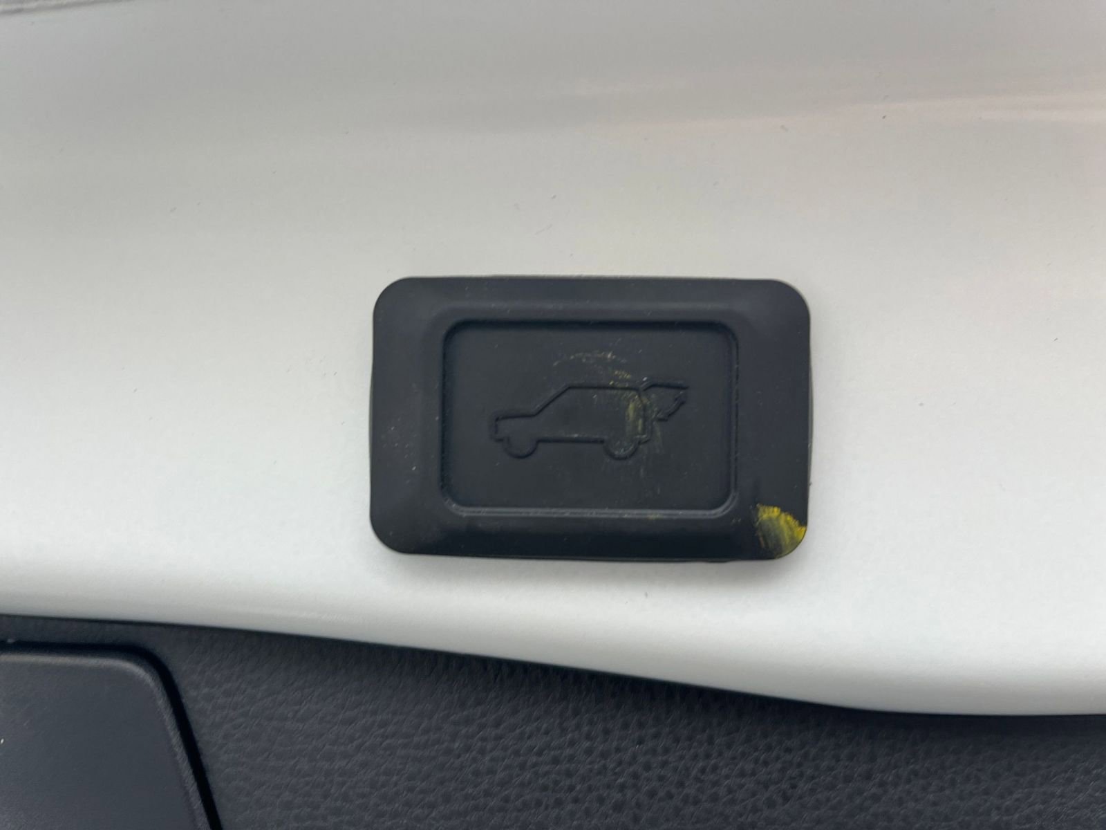 Thumbnail: 2025 Toyota RAV4 - 20