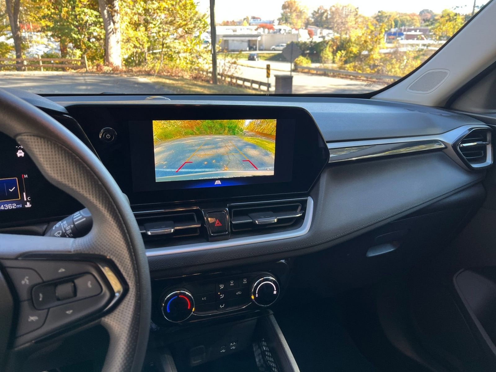 Thumbnail: 2025 Chevrolet TrailBlazer - 17