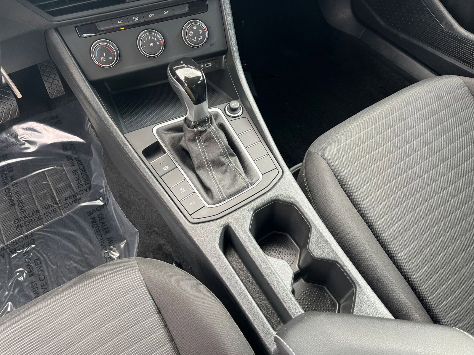 Thumbnail: 2024 Volkswagen Jetta - 35