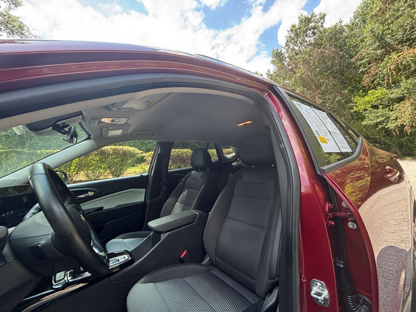 Thumbnail: 2025 Chevrolet Trax - 22