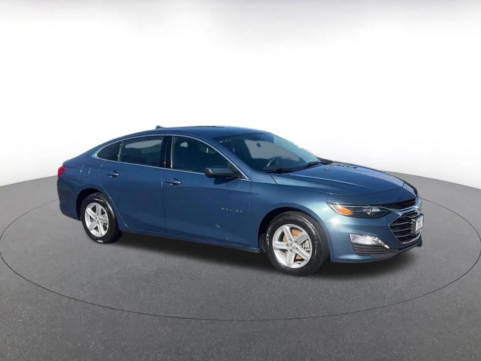 Thumbnail: 2024 Chevrolet Malibu - 1