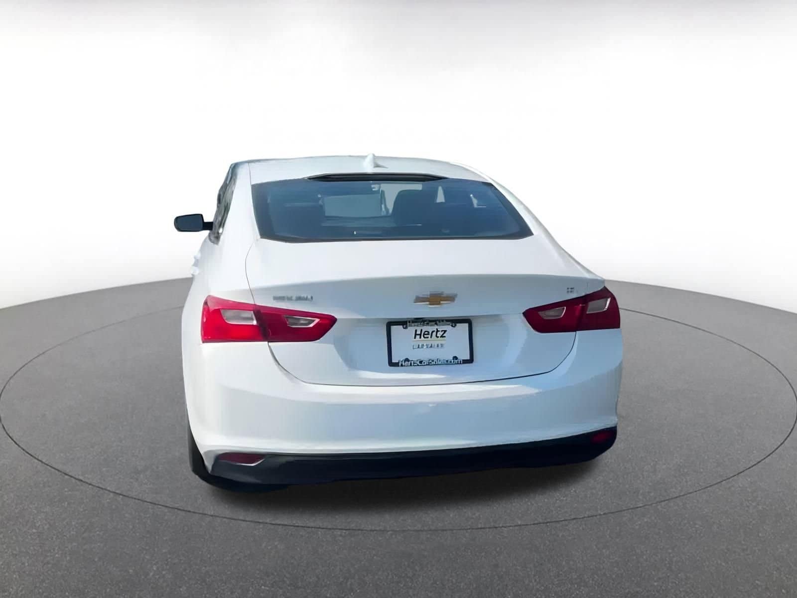 Thumbnail: 2023 Chevrolet Malibu - 12