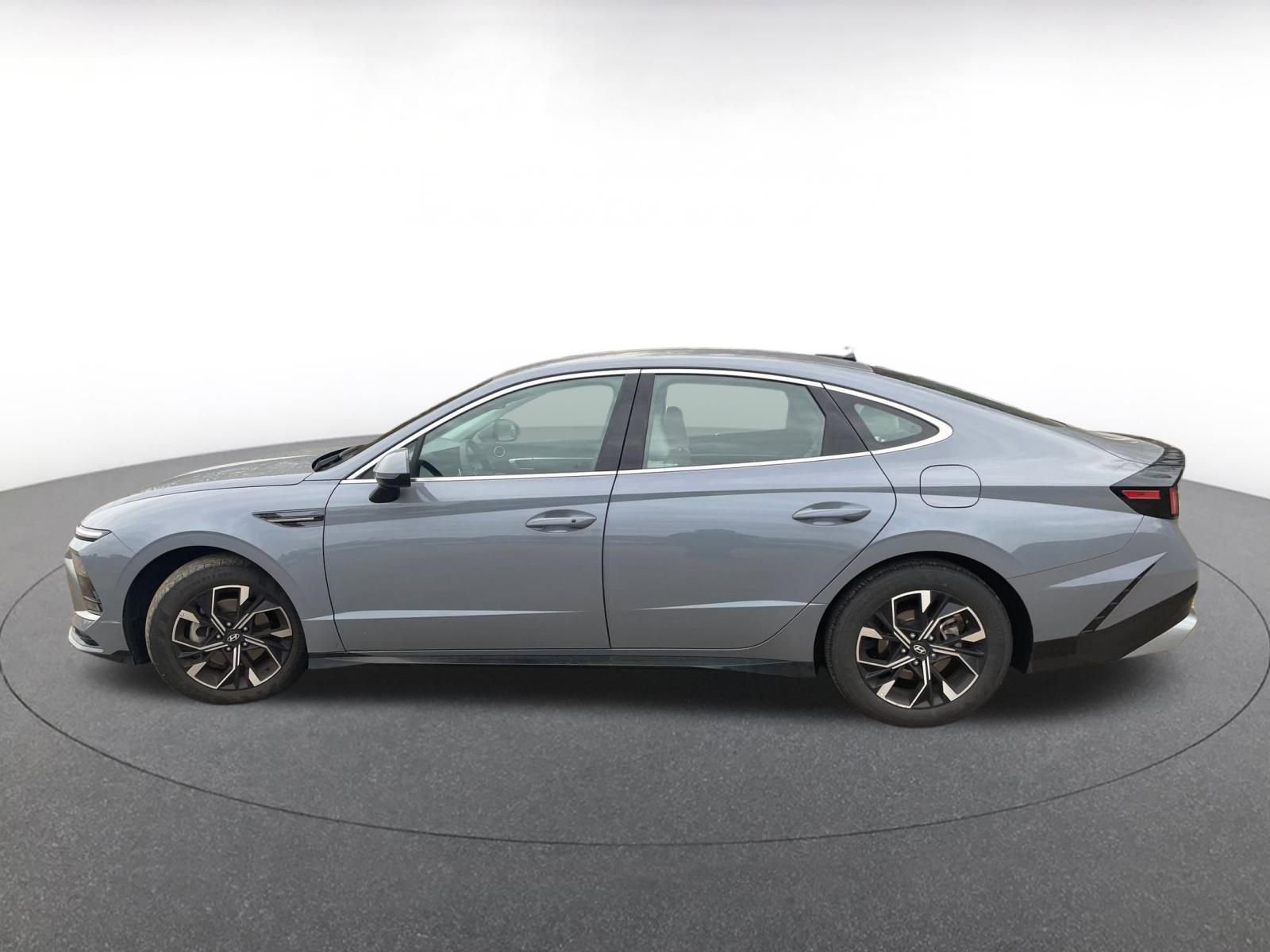 Thumbnail: 2025 Hyundai Sonata - 11