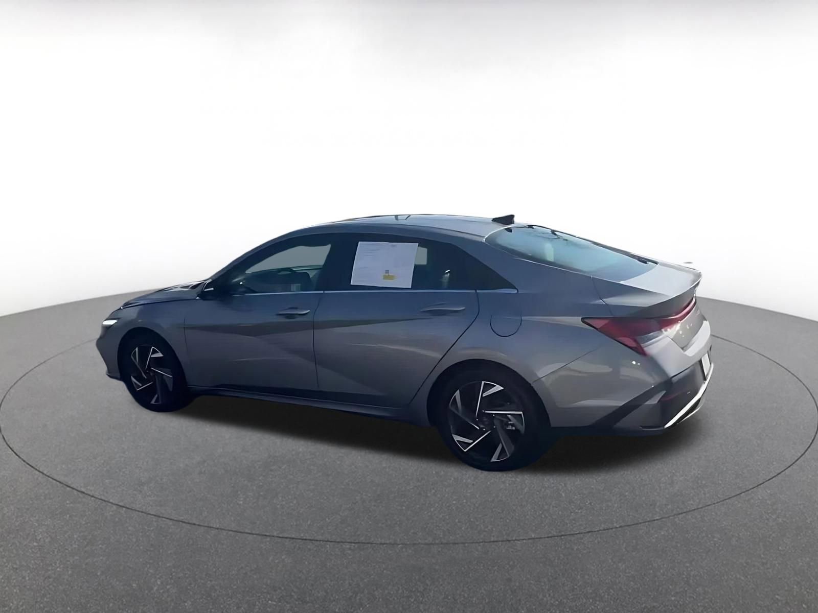 Thumbnail: 2025 Hyundai Elantra - 9