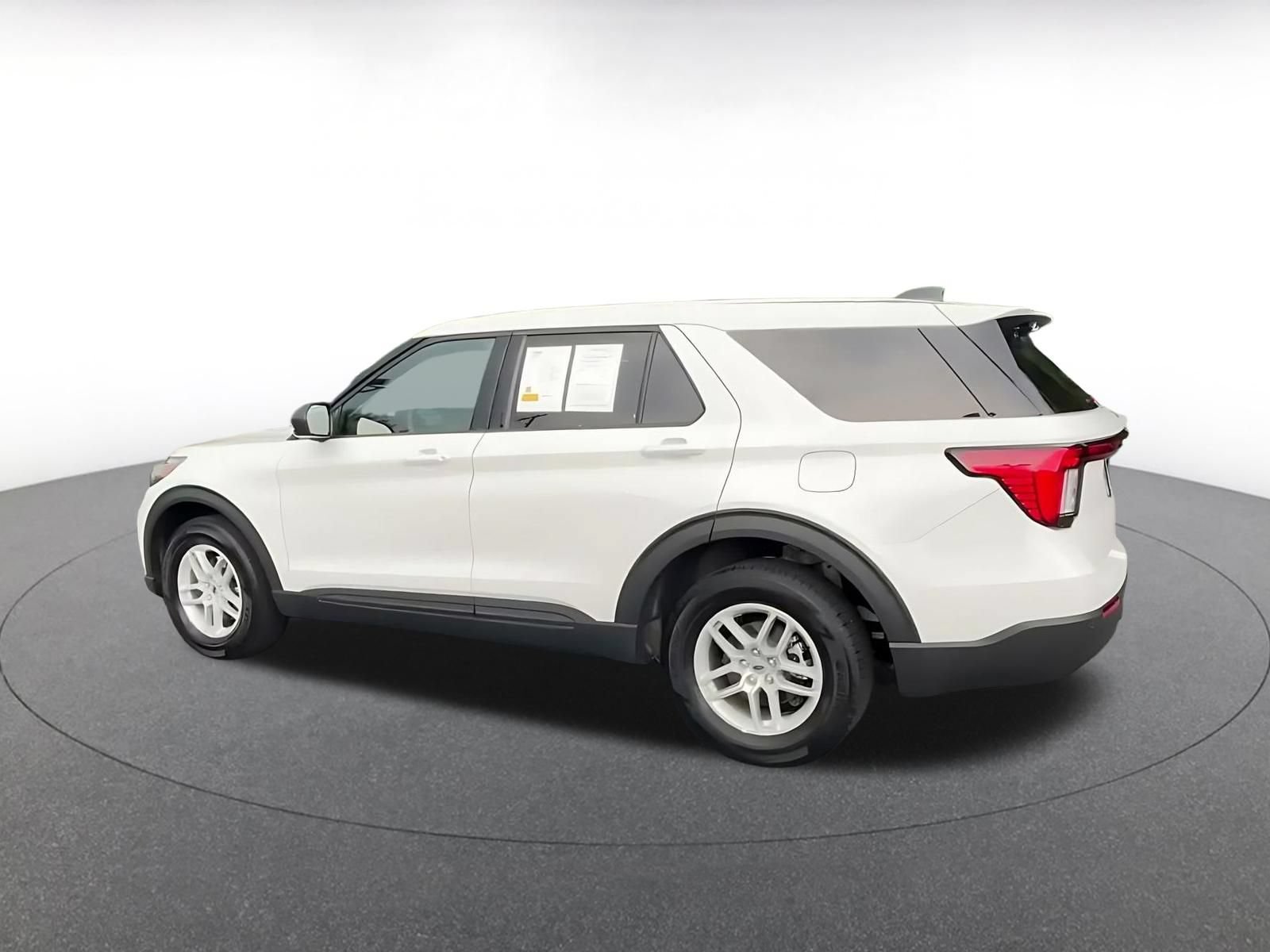 Thumbnail: 2026 Ford Explorer - 8