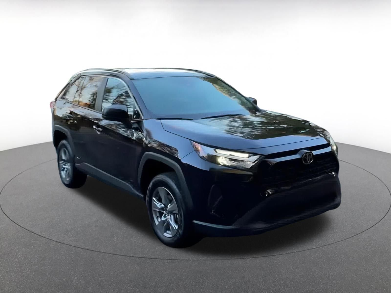 Thumbnail: 2025 Toyota RAV4 - 3