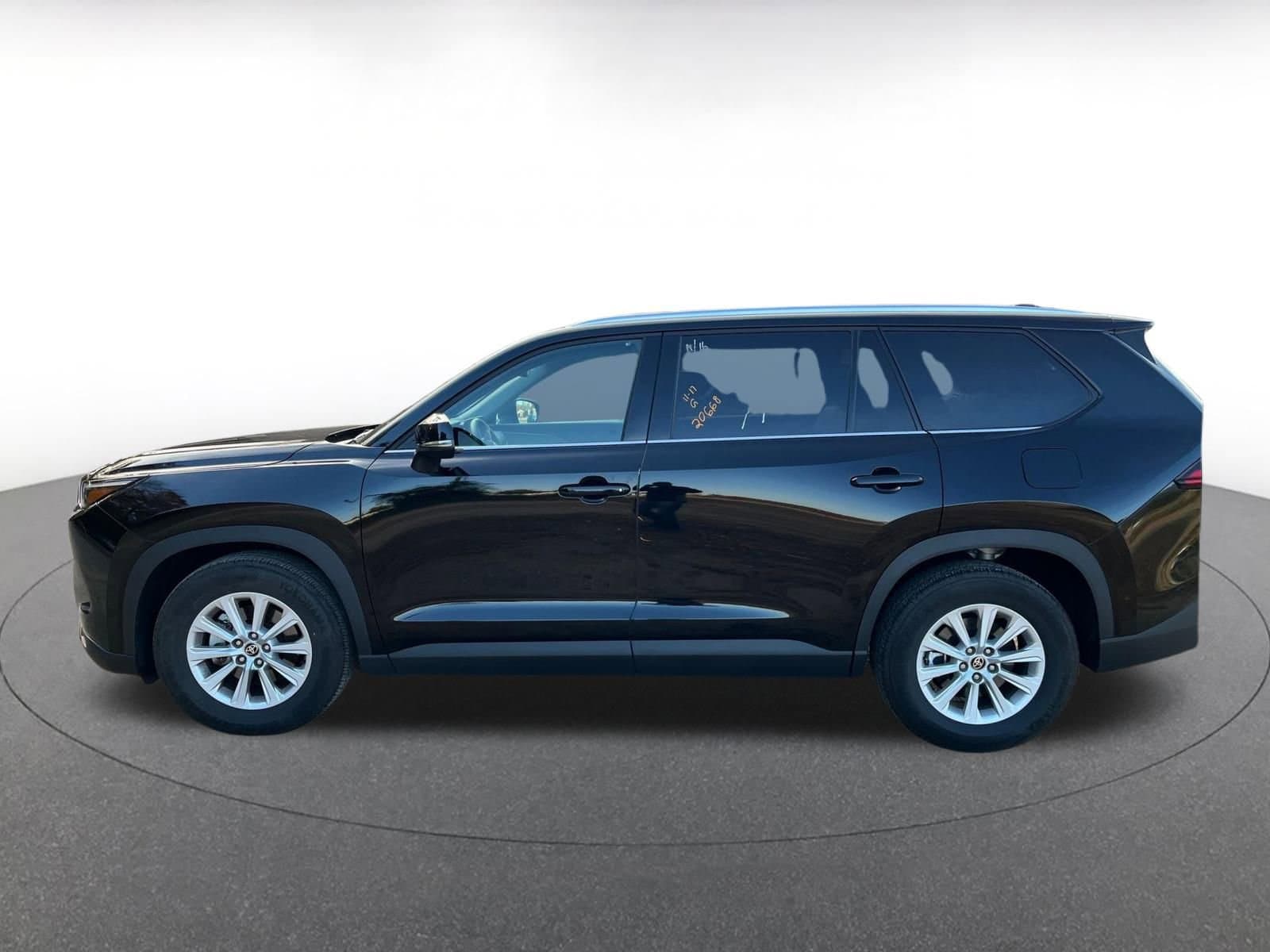 Thumbnail: 2025 Toyota Grand Highlander - 6