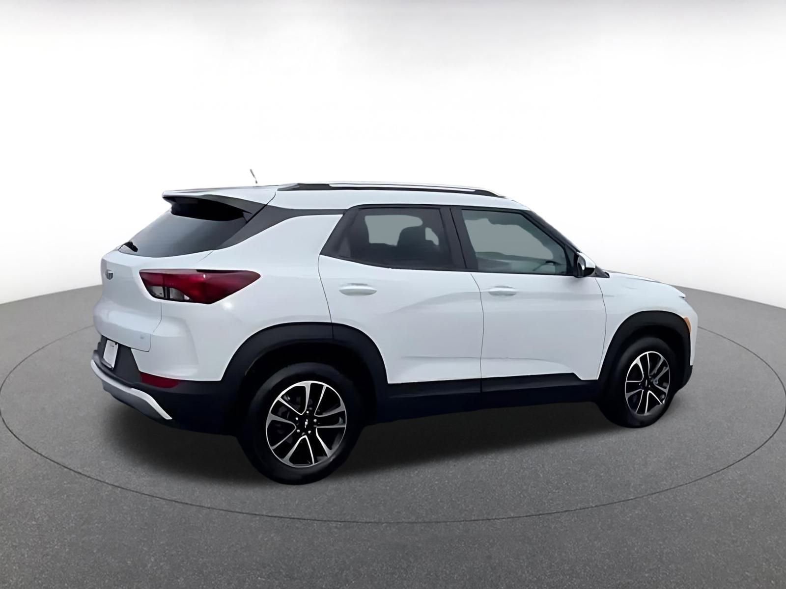 Thumbnail: 2025 Chevrolet TrailBlazer - 12