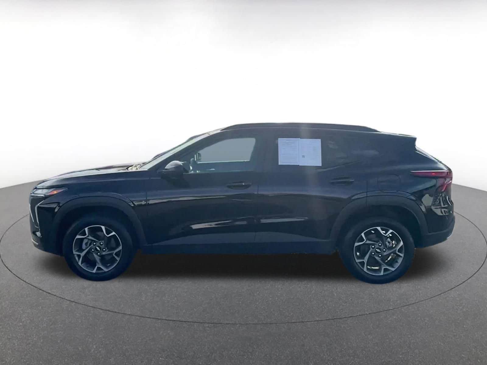 Thumbnail: 2025 Chevrolet Trax - 9