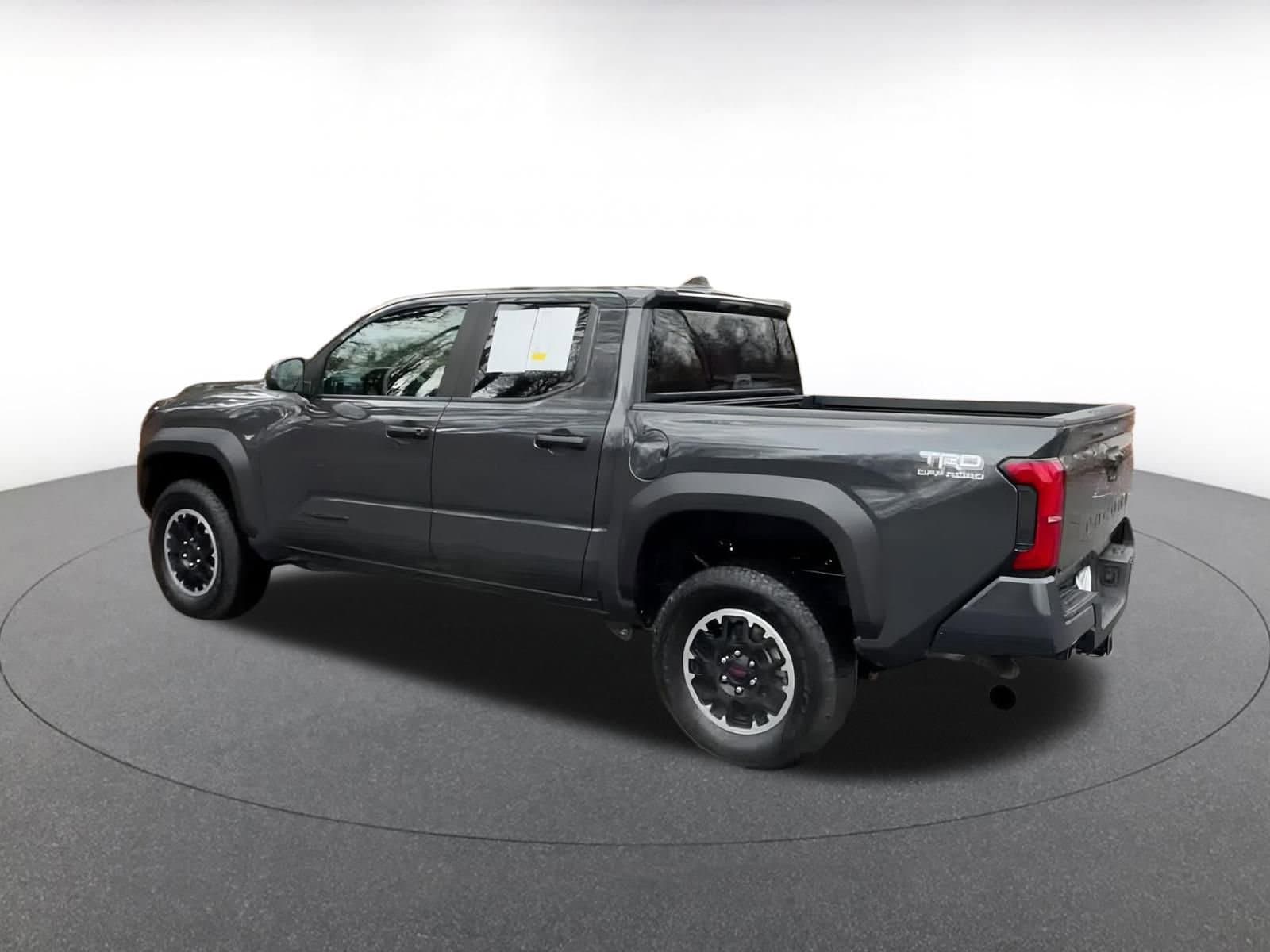 Thumbnail: 2025 Toyota Tacoma - 10