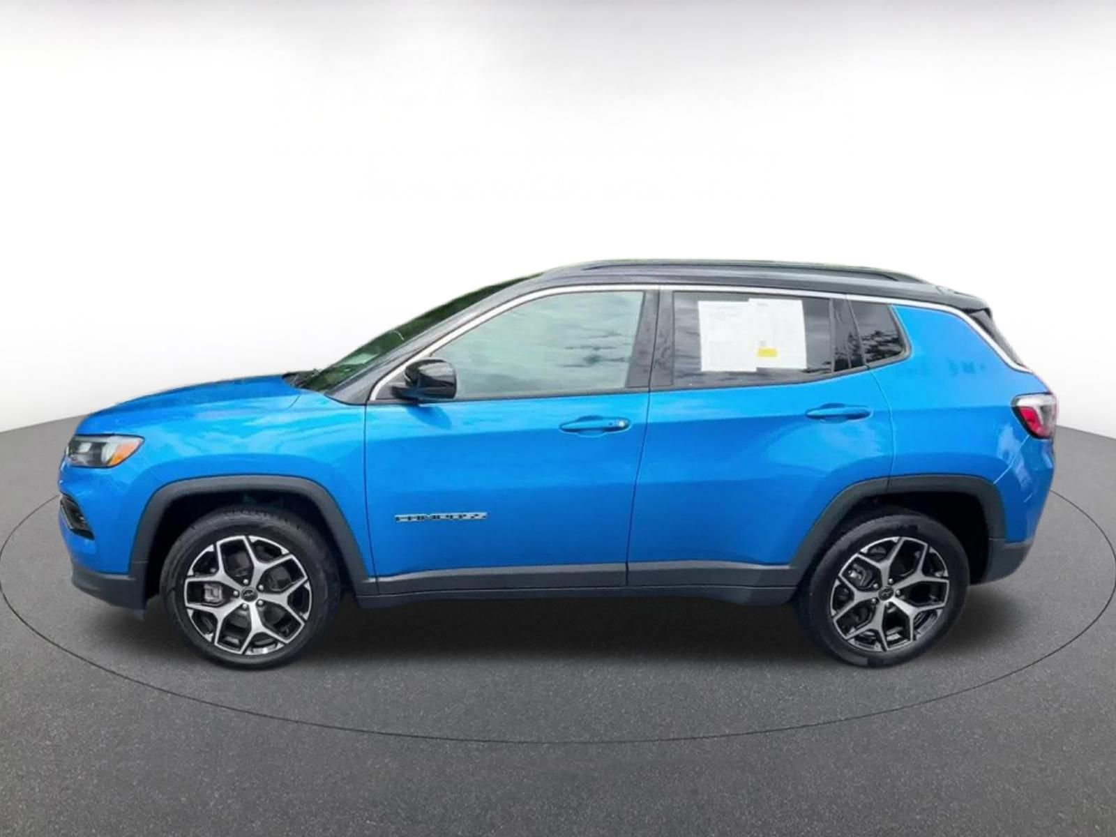 Thumbnail: 2025 Jeep Compass - 9