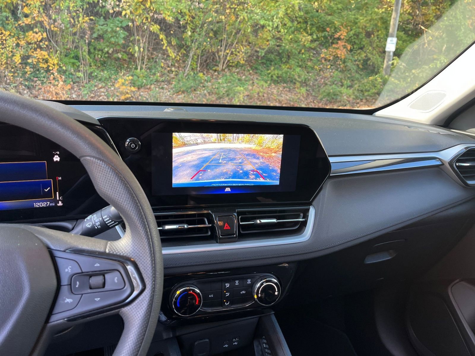 Thumbnail: 2025 Chevrolet TrailBlazer - 17