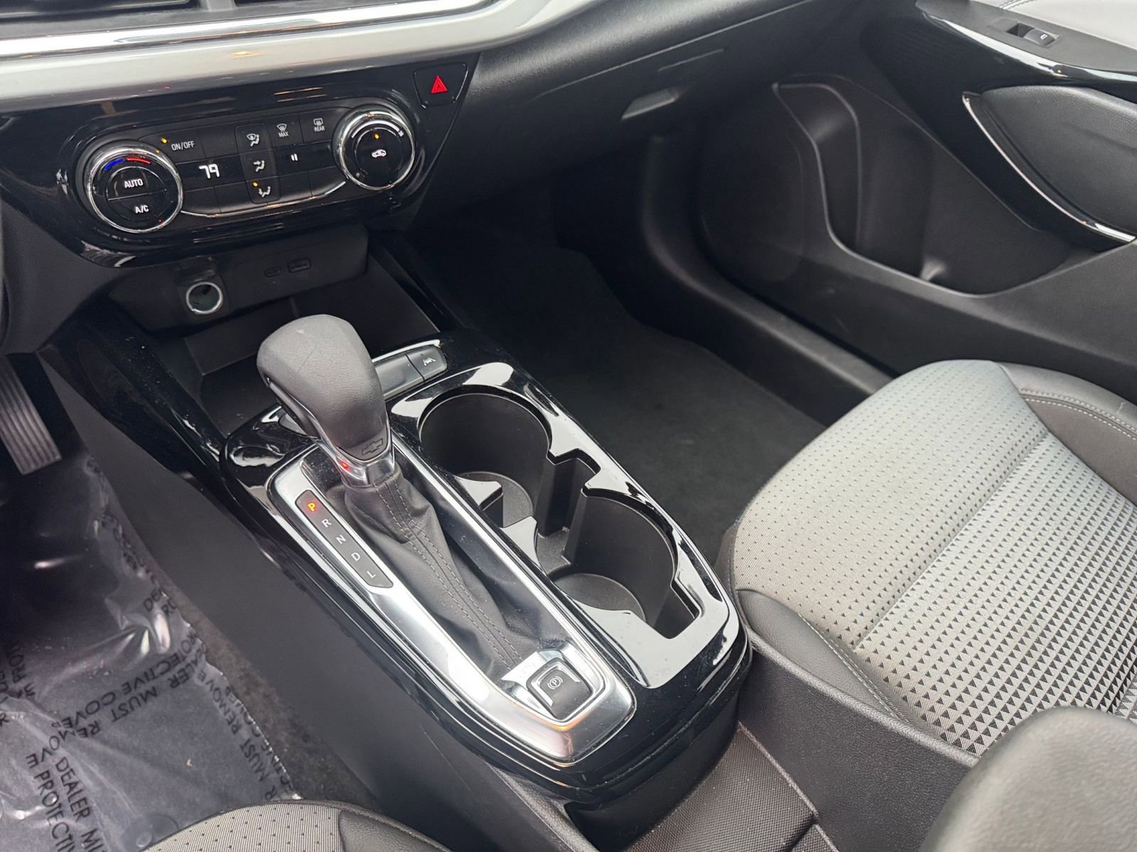 Thumbnail: 2025 Chevrolet Trax - 35