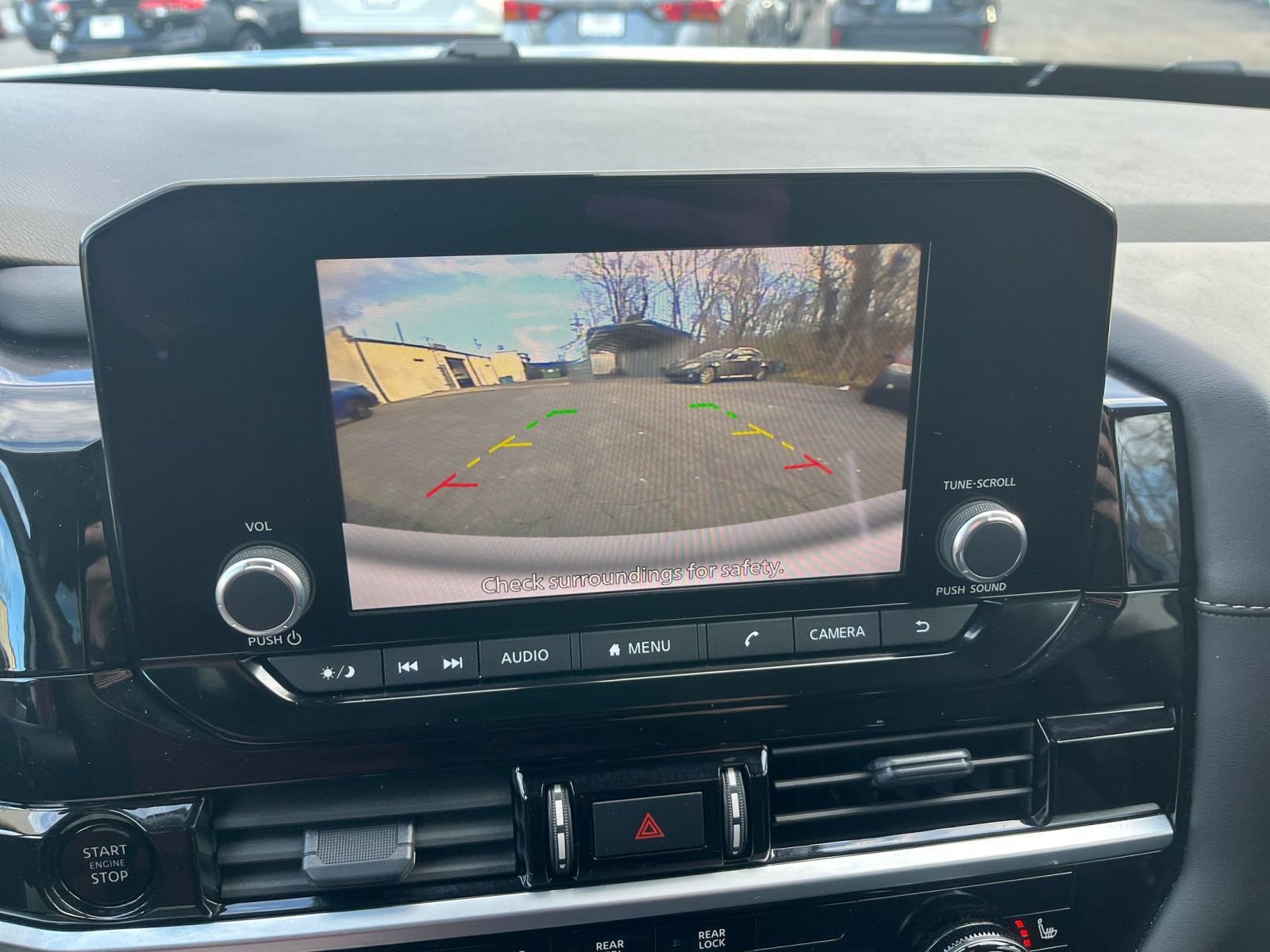 Thumbnail: 2025 Nissan Pathfinder - 33