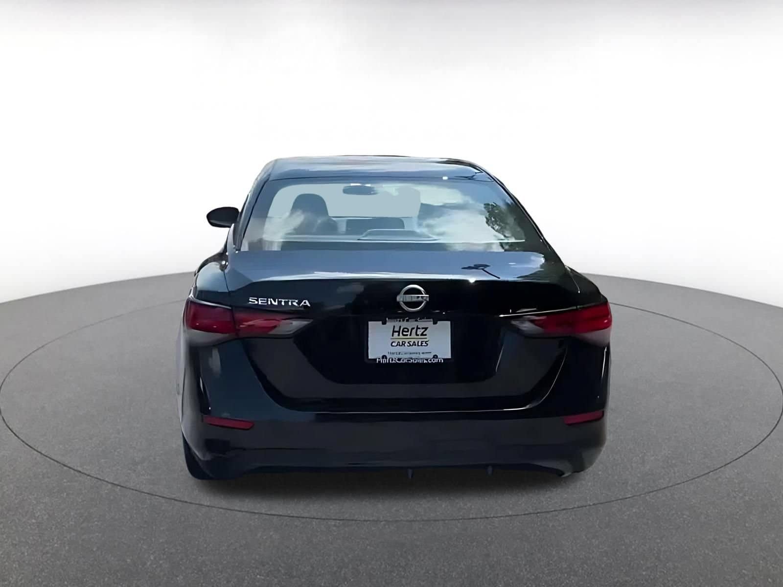 Thumbnail: 2025 Nissan Sentra - 10