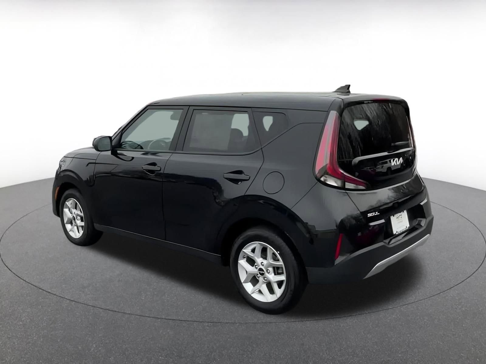 Thumbnail: 2024 Kia Soul - 8