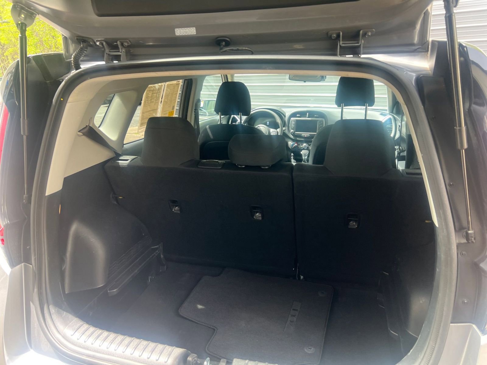 Thumbnail: 2025 Kia Soul - 25