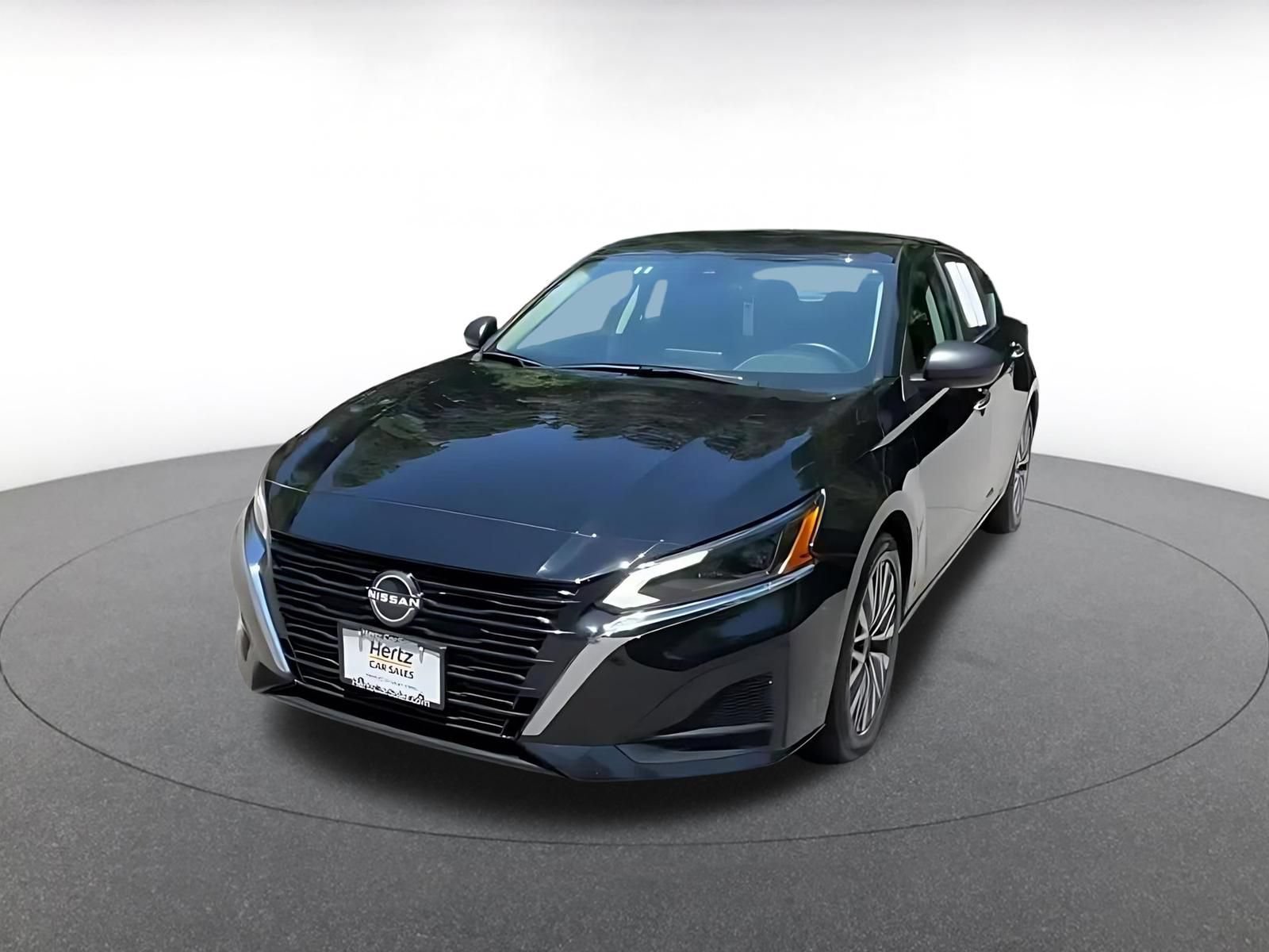 Thumbnail: 2025 Nissan Altima - 10