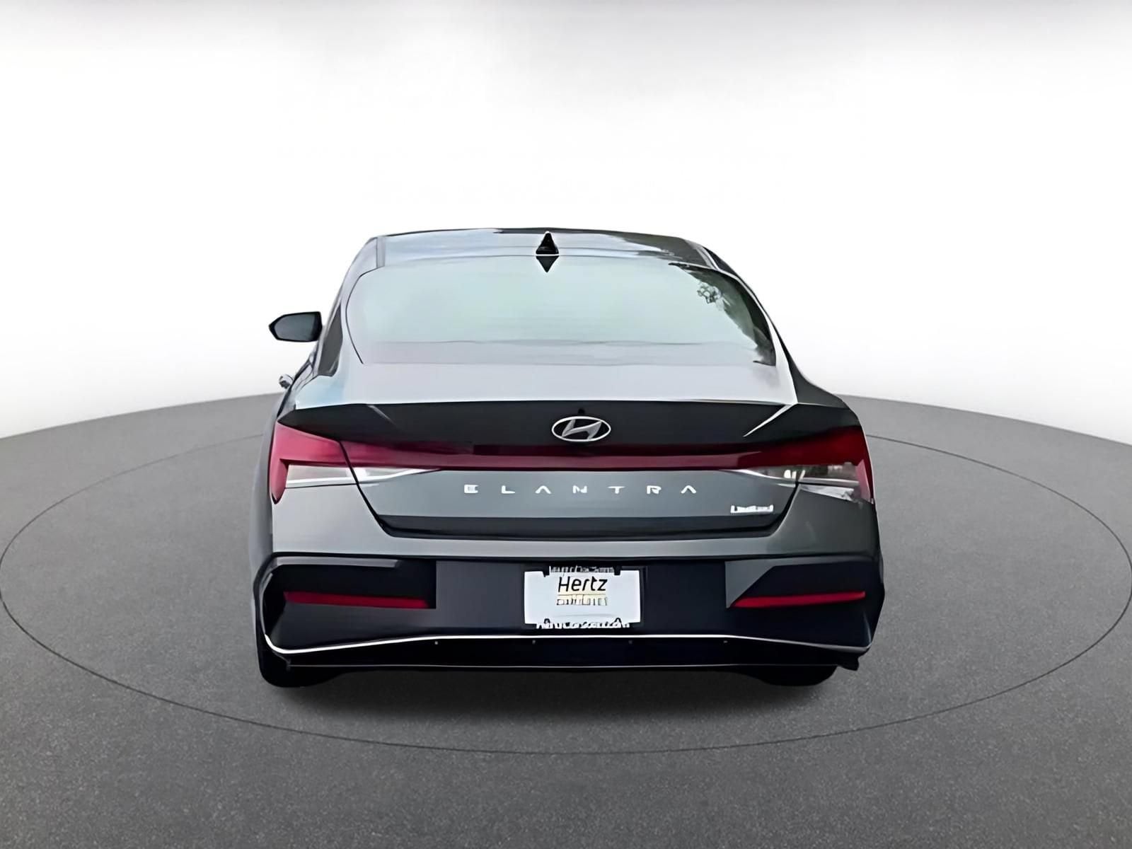 Thumbnail: 2025 Hyundai Elantra - 10