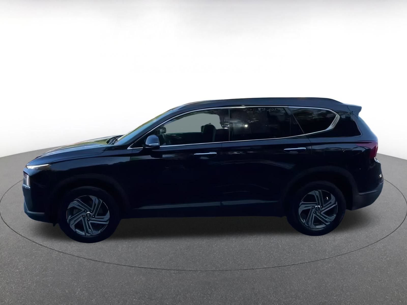 Thumbnail: 2023 Hyundai Santa Fe - 9