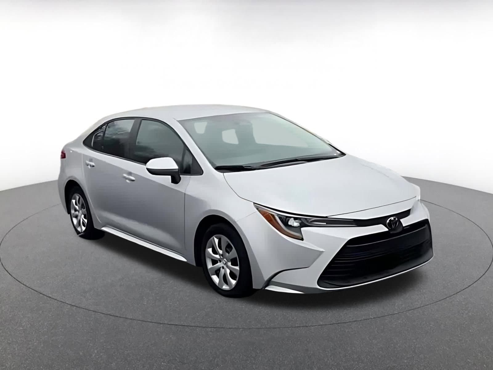 Thumbnail: 2025 Toyota Corolla - 3