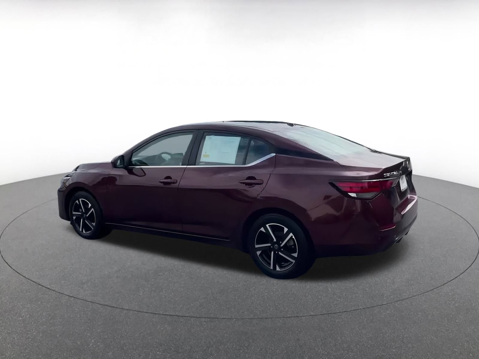 Thumbnail: 2024 Nissan Sentra - 10