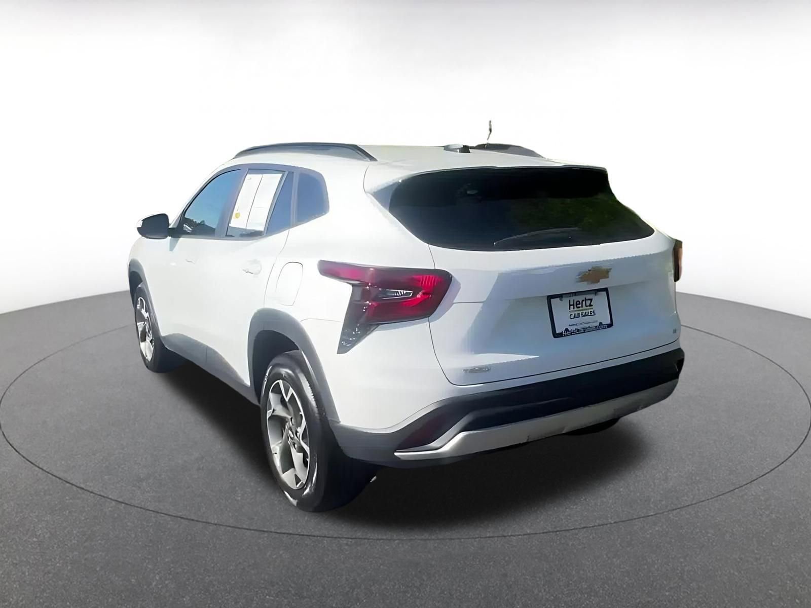 Thumbnail: 2025 Chevrolet Trax - 11