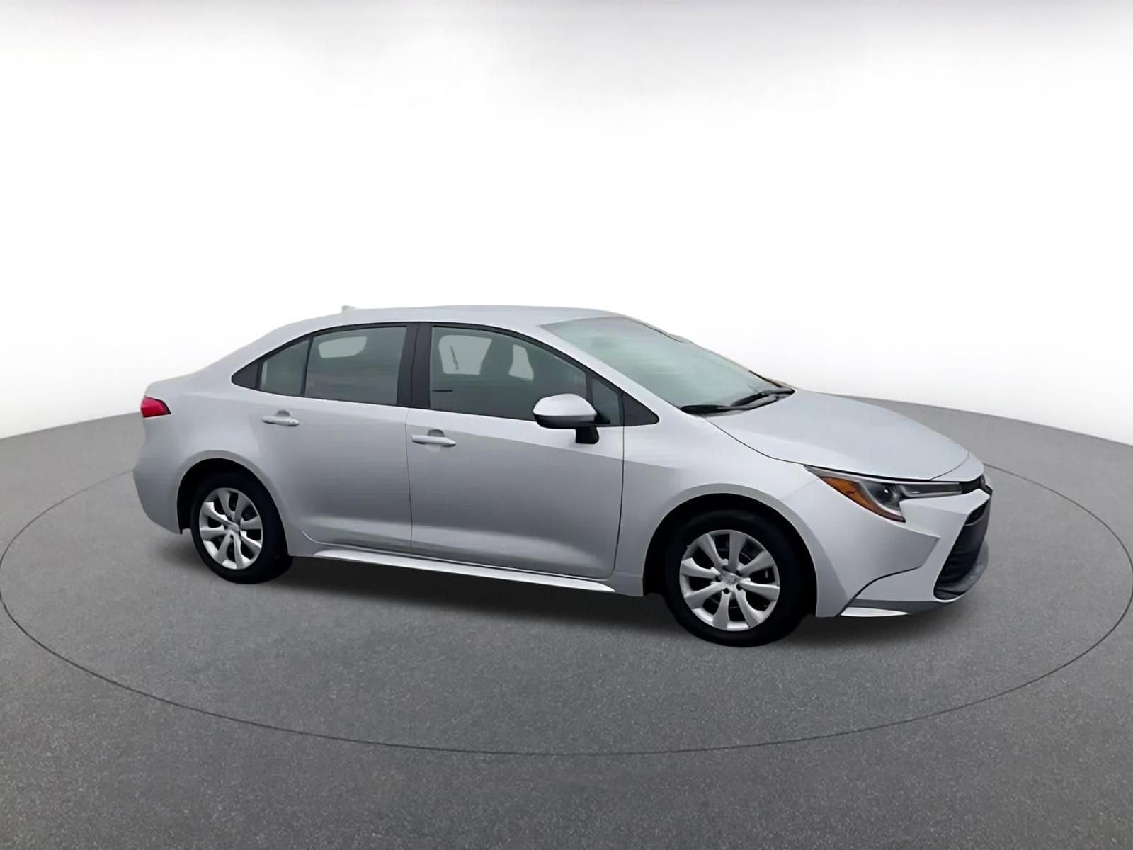 Thumbnail: 2025 Toyota Corolla - 2